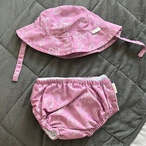 “Tahari” Swim diaper and hat size 6months